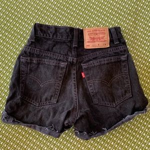 Levi's 550 Jean shorts